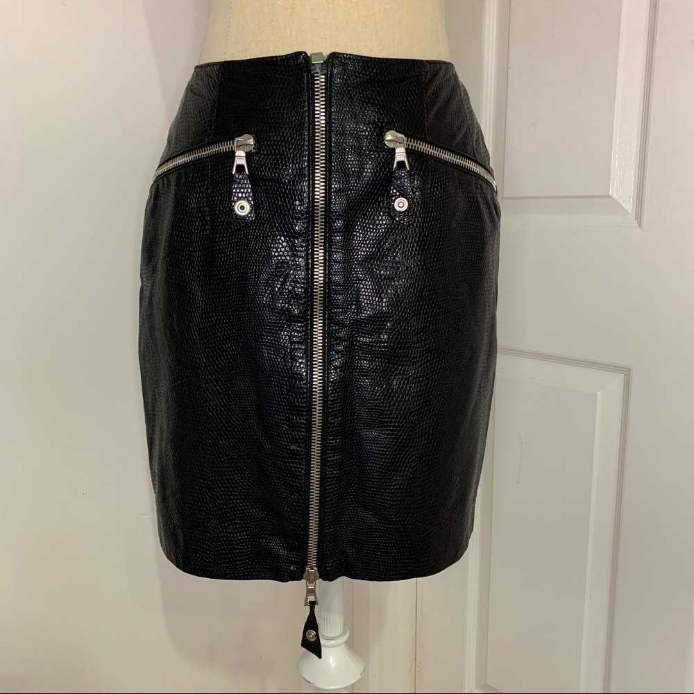 VINTAGE Black Crocodile 100% Italian Leather Multi Zipper Mini Skirt size 4
